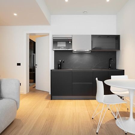 Sant'Ambrogio Apartments, Reception H24 Milano Exteriör bild