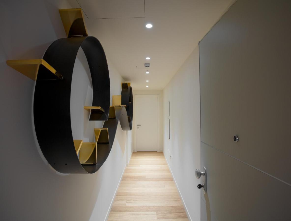 Sant'Ambrogio Apartments, Reception H24 Milano Exteriör bild