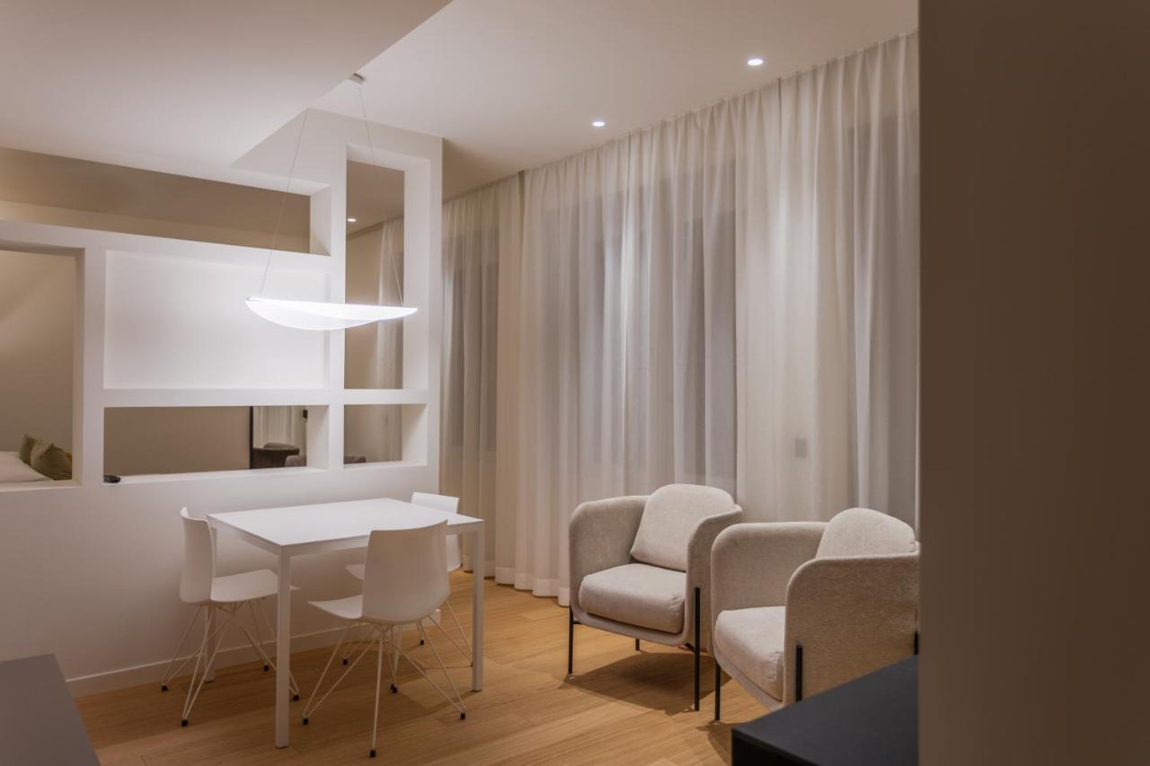 Sant'Ambrogio Apartments, Reception H24 Milano Exteriör bild